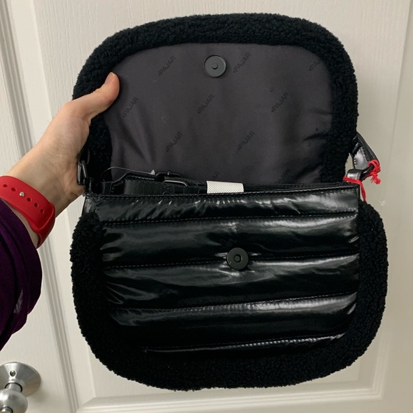 Pajar Quilted Puffer Crossbody Bag with Black Sherpa Border - Picture 15 of 17